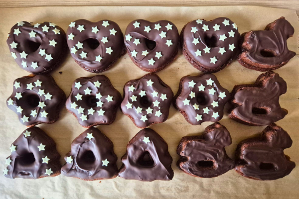 Lebkuchen mit Schokoladenguss.